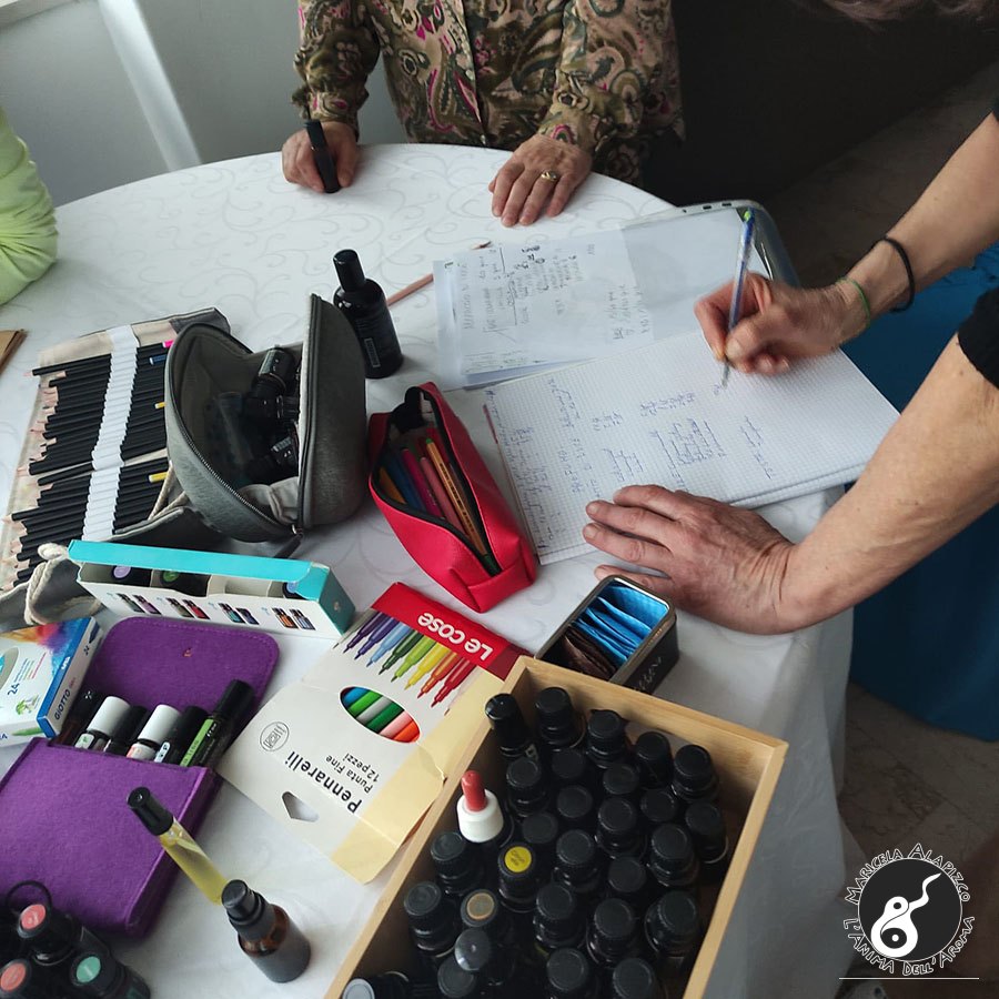 Laboratorio con oli essenziali